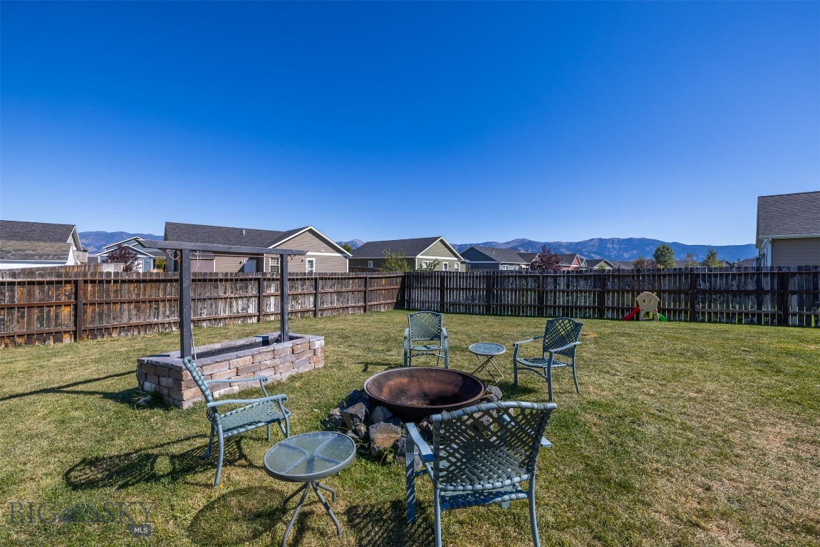 2226 Sturnella Lane