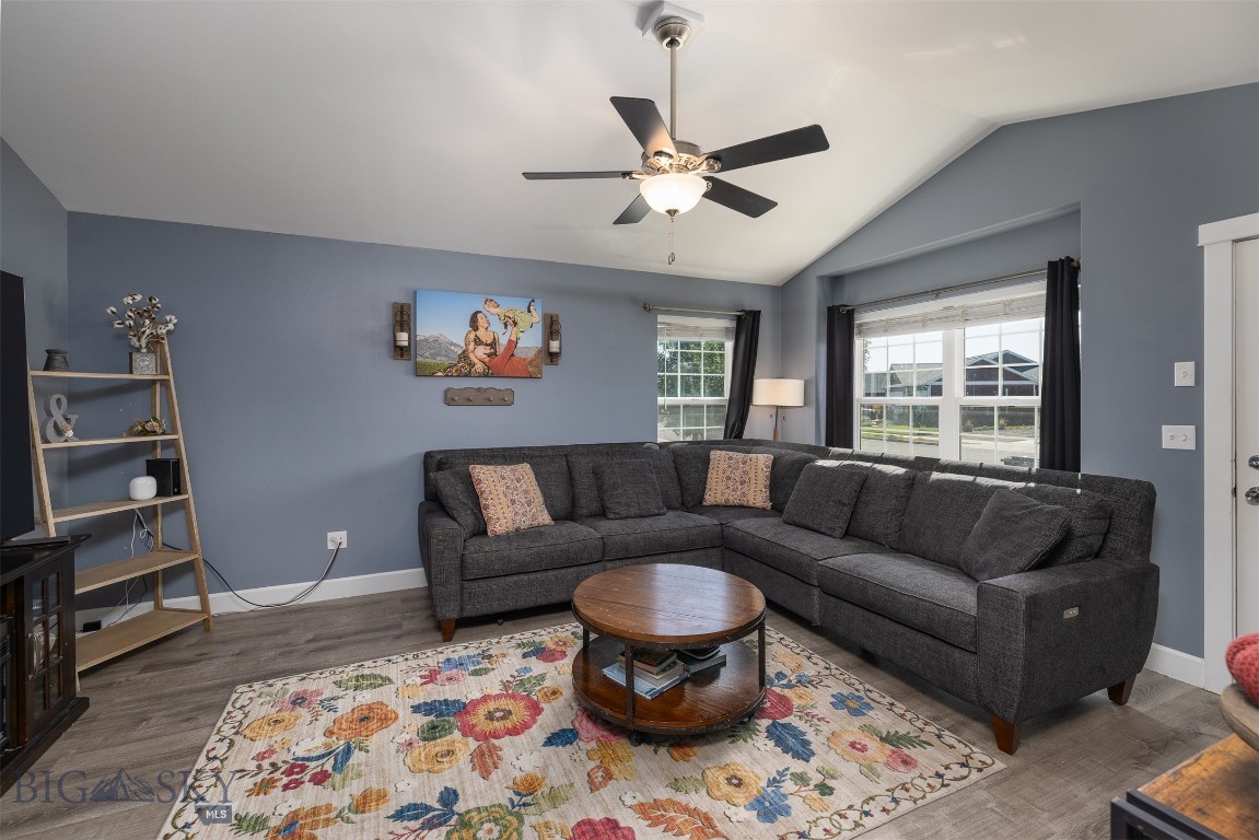 2226 Sturnella Lane
