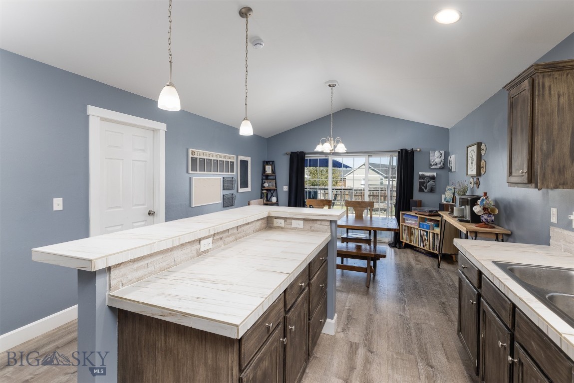 2226 Sturnella Lane