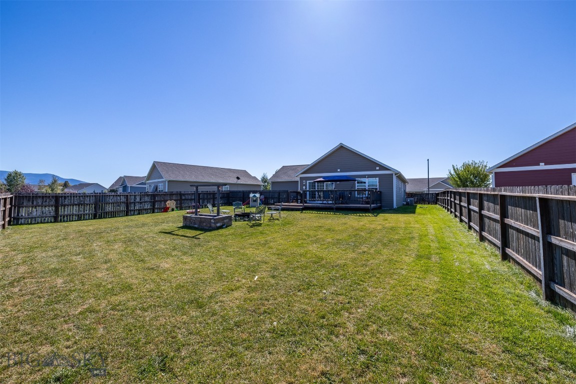 2226 Sturnella Lane