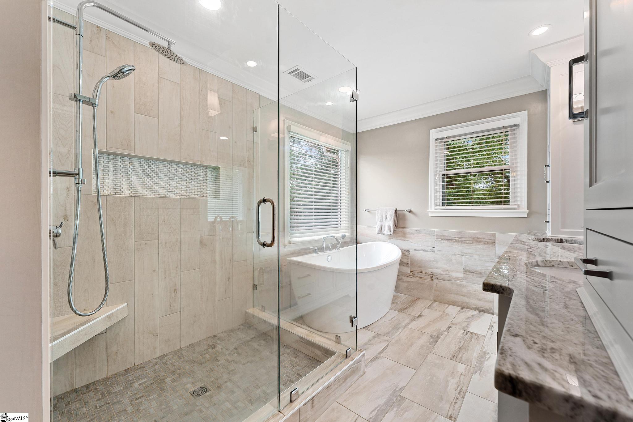 318 Chenoweth Drive