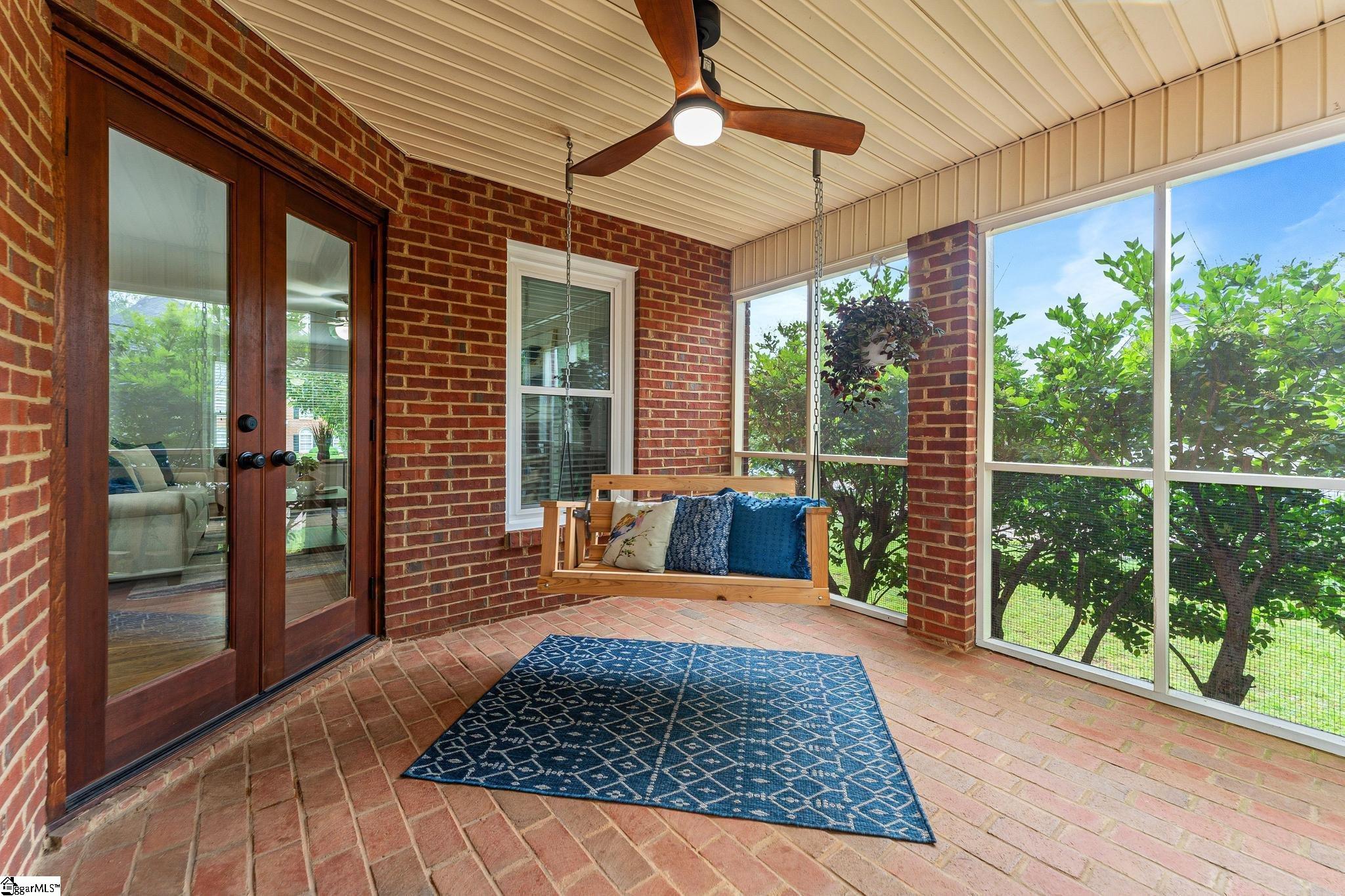 318 Chenoweth Drive