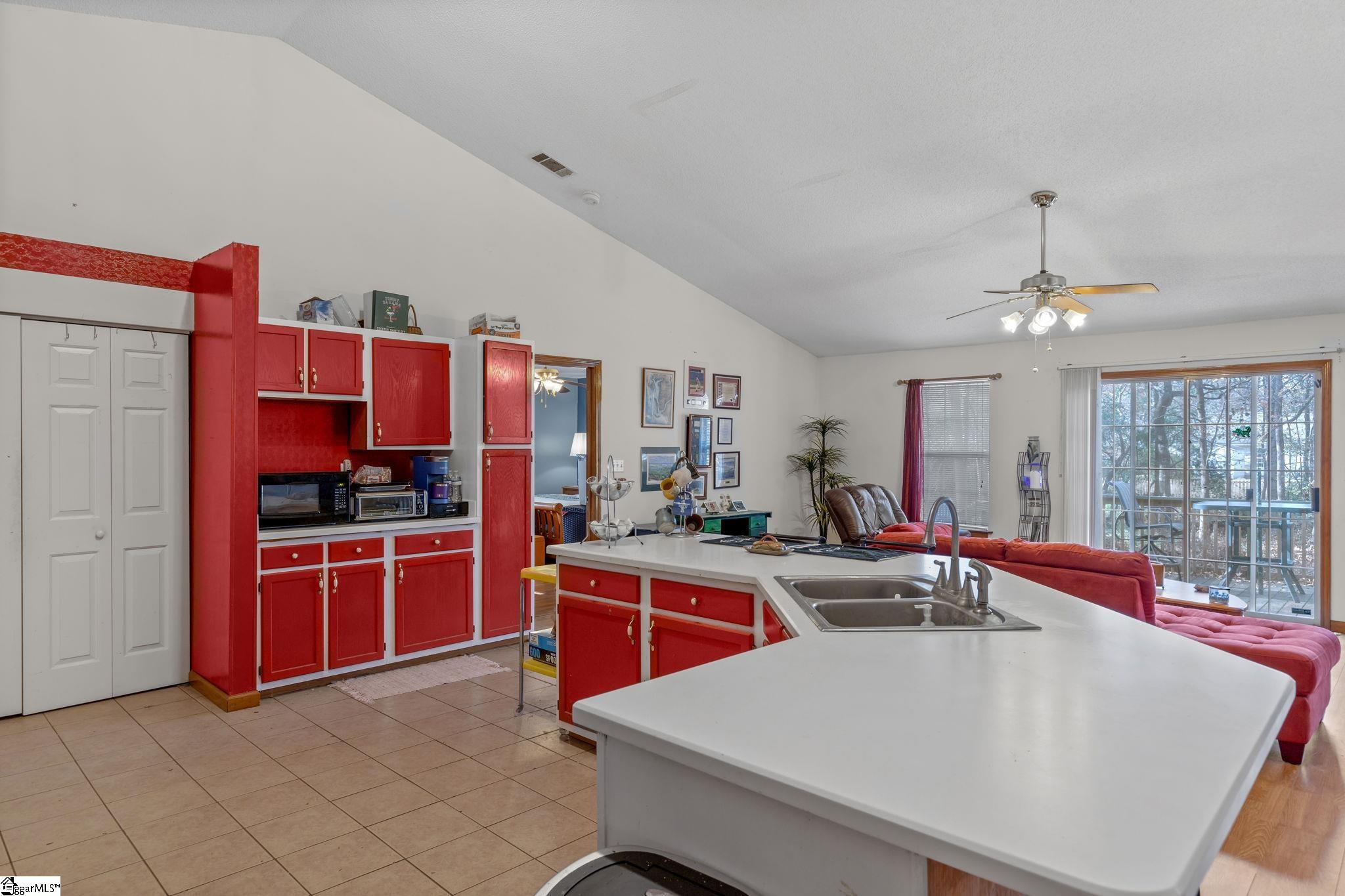 510 Hunters Lane
