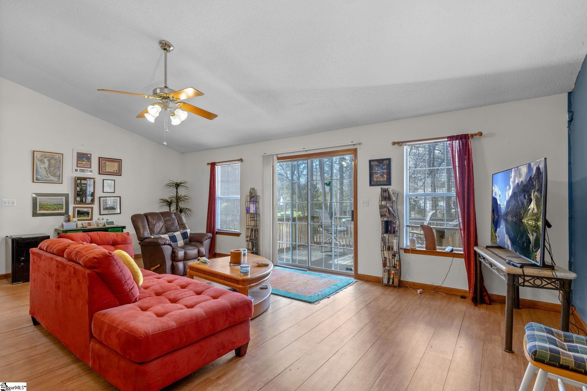 510 Hunters Lane