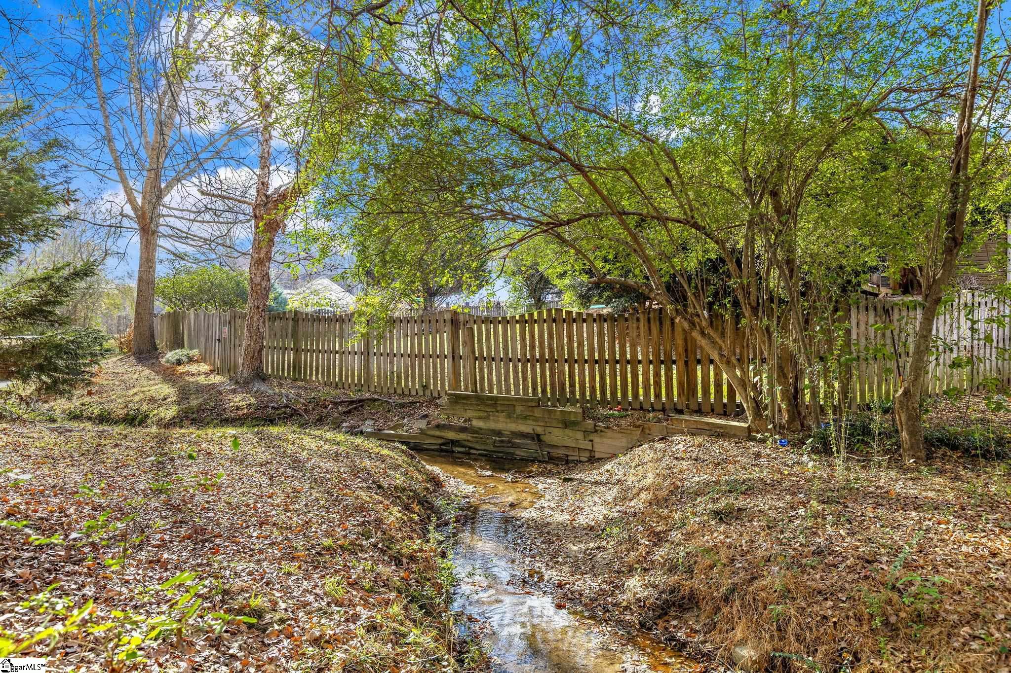 510 Hunters Lane