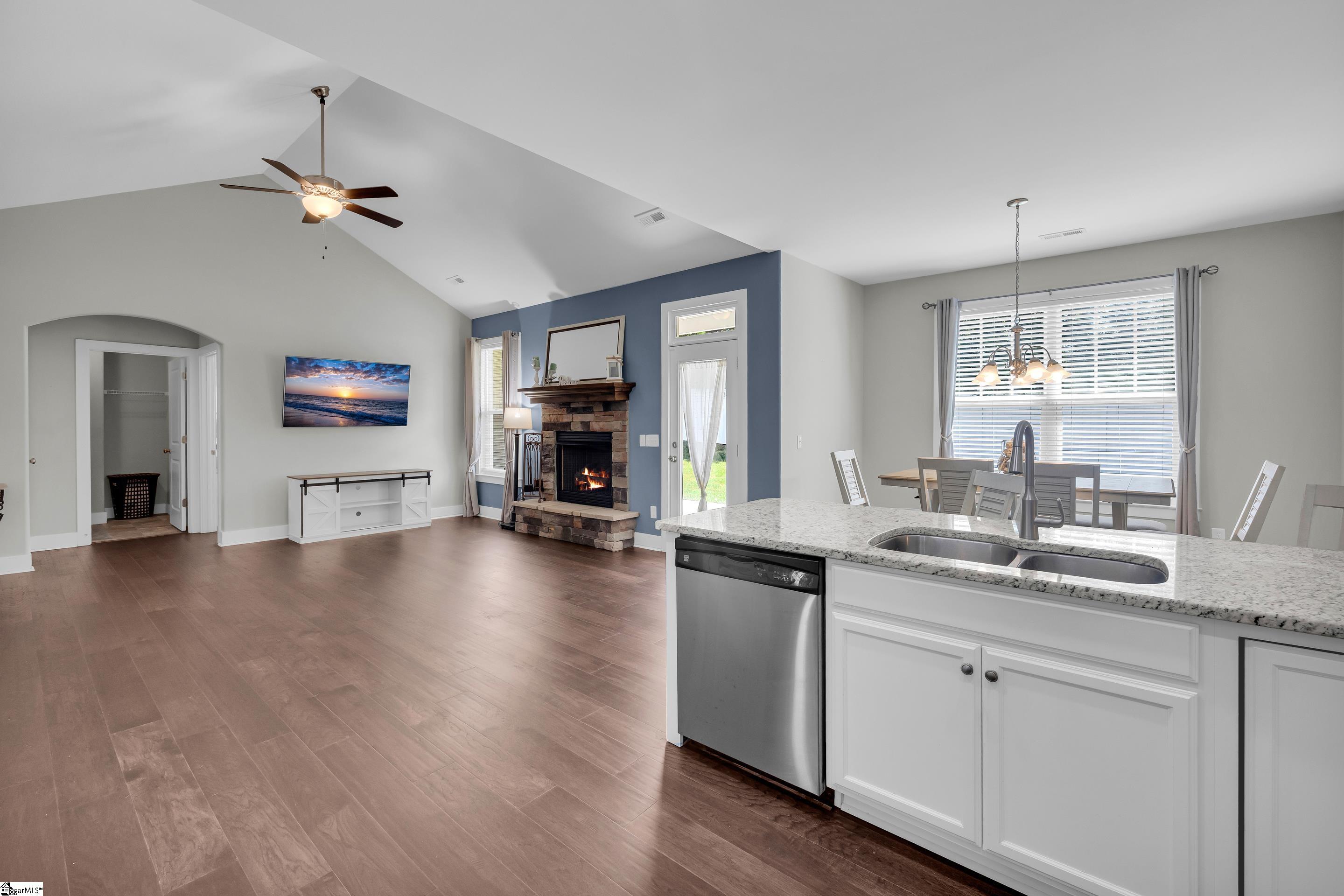 1005 Anglian Place