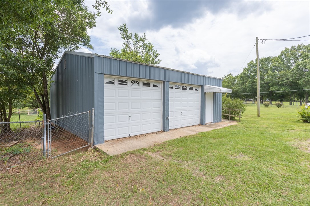 8184 Highway 252 Road