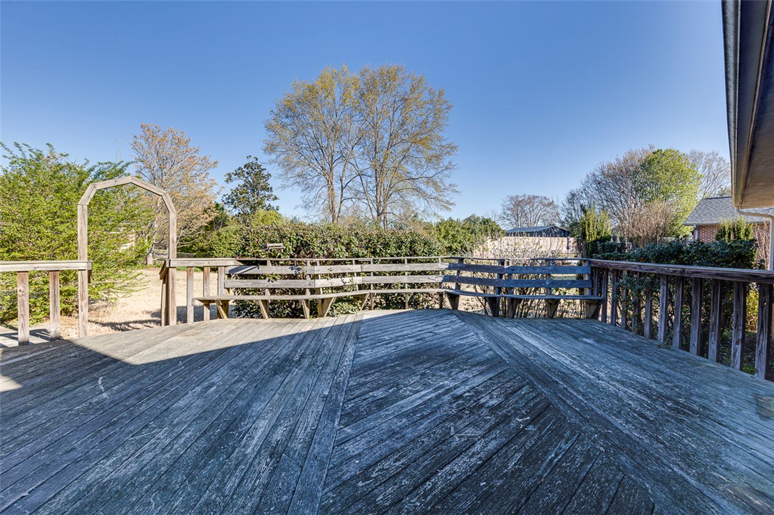 404 Pine Bark Road
