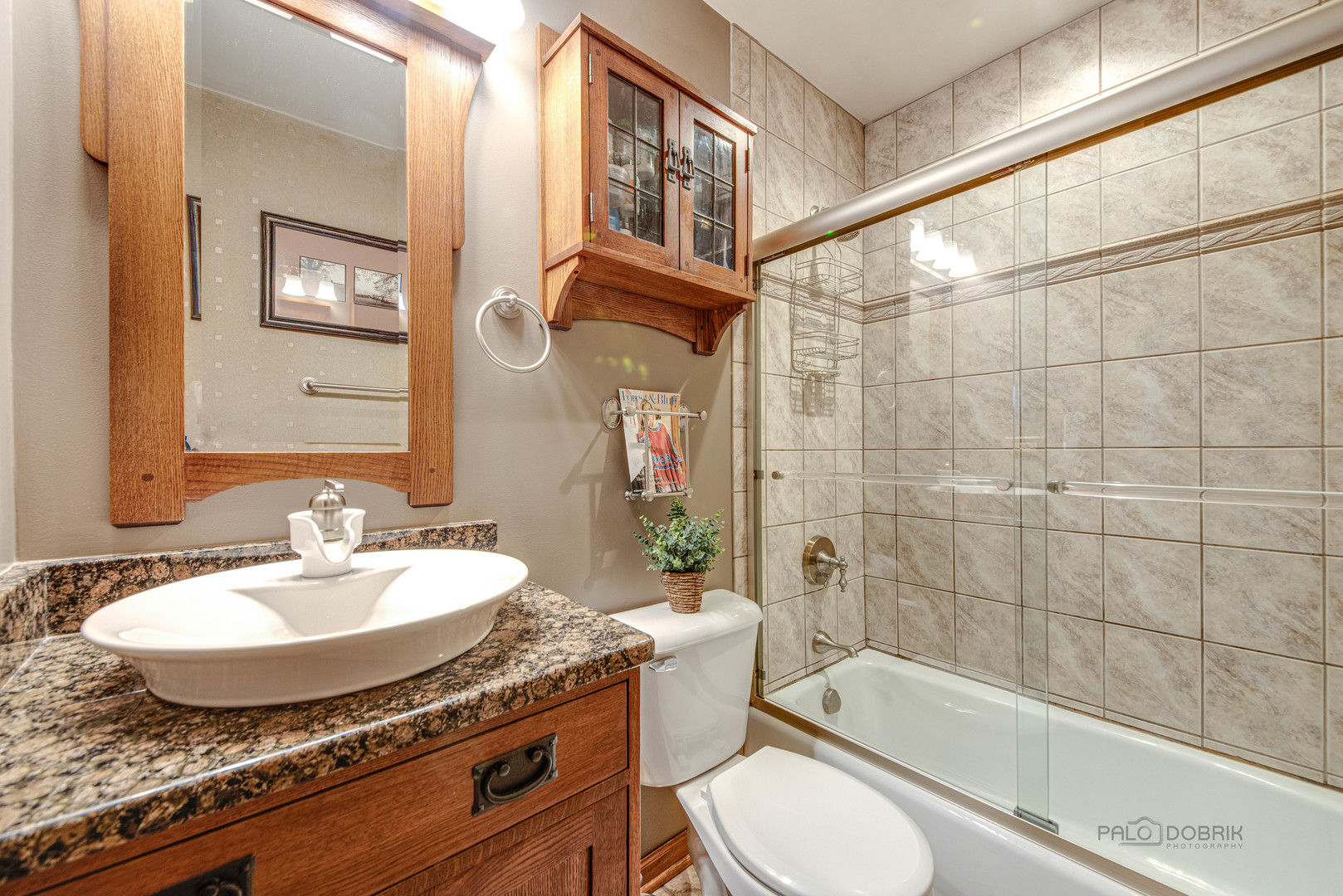 696 W Washington Avenue