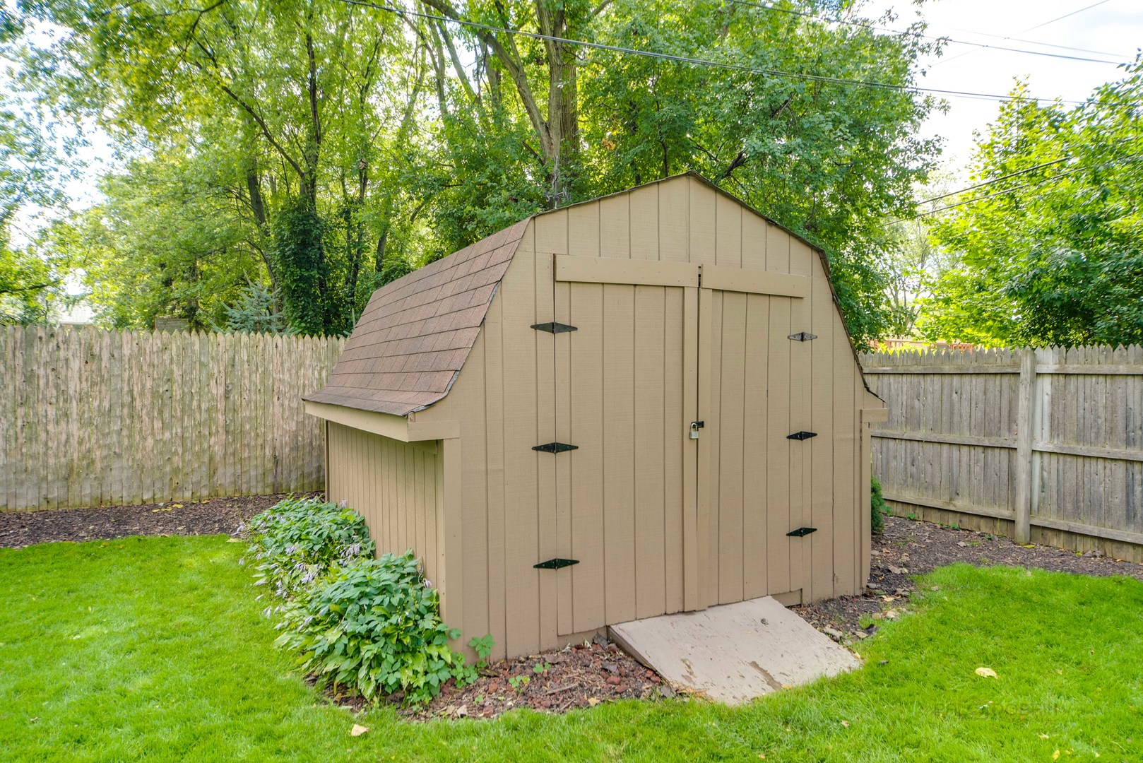 696 W Washington Avenue