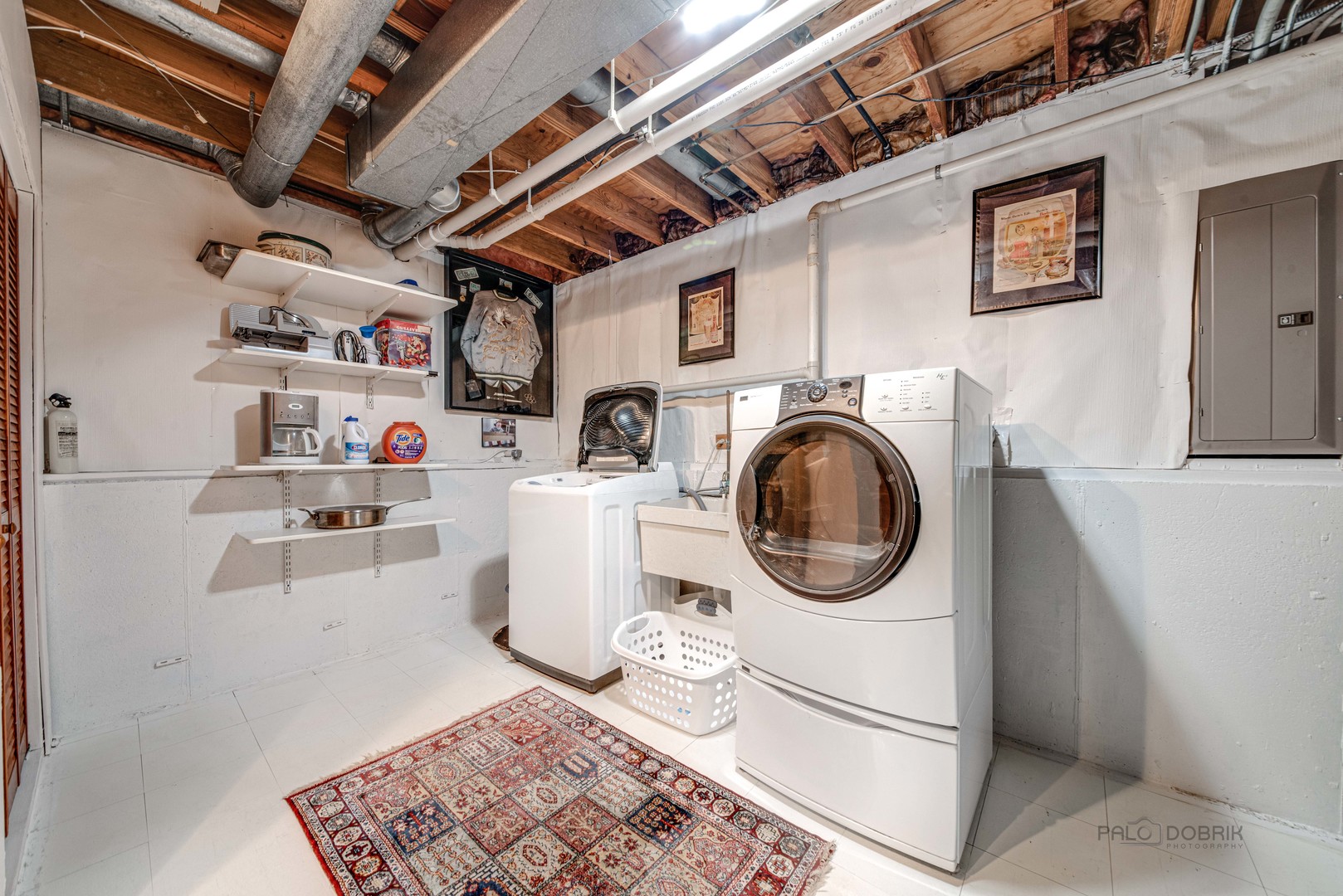 696 W Washington Avenue