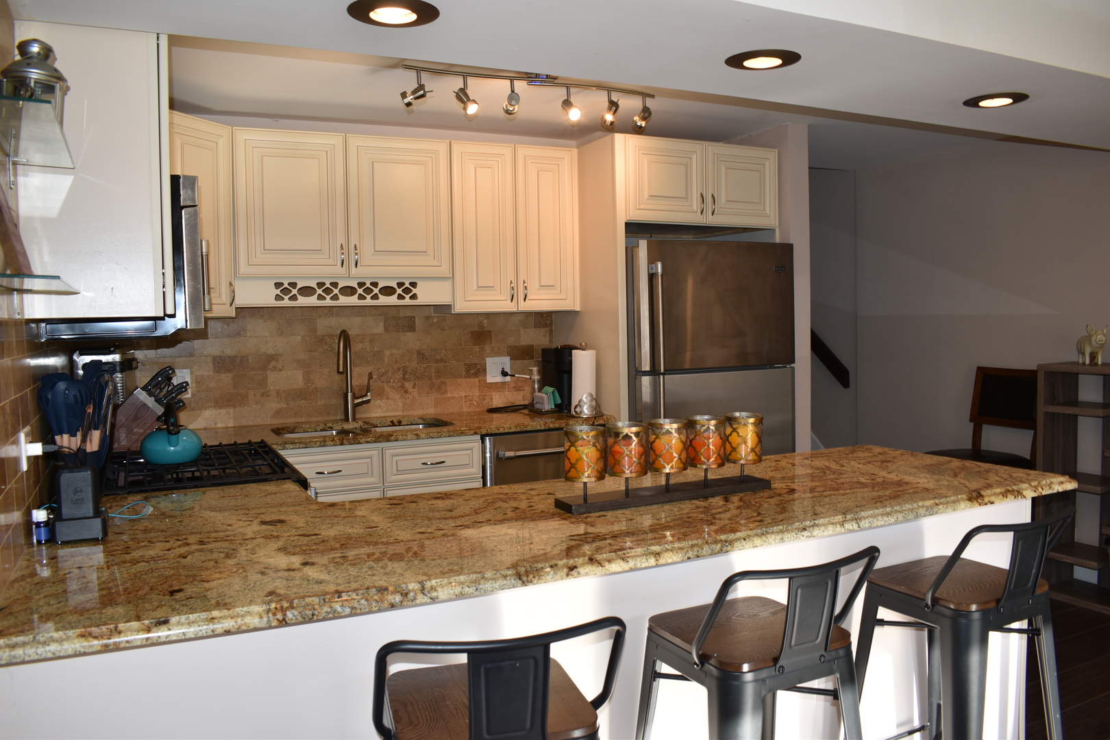 920 N Milwaukee Avenue Unit: B