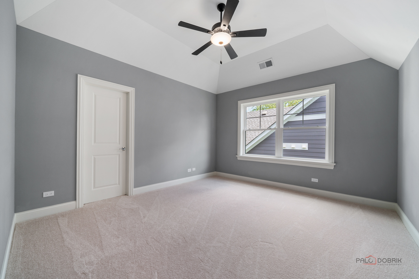 1062 Livingston Avenue