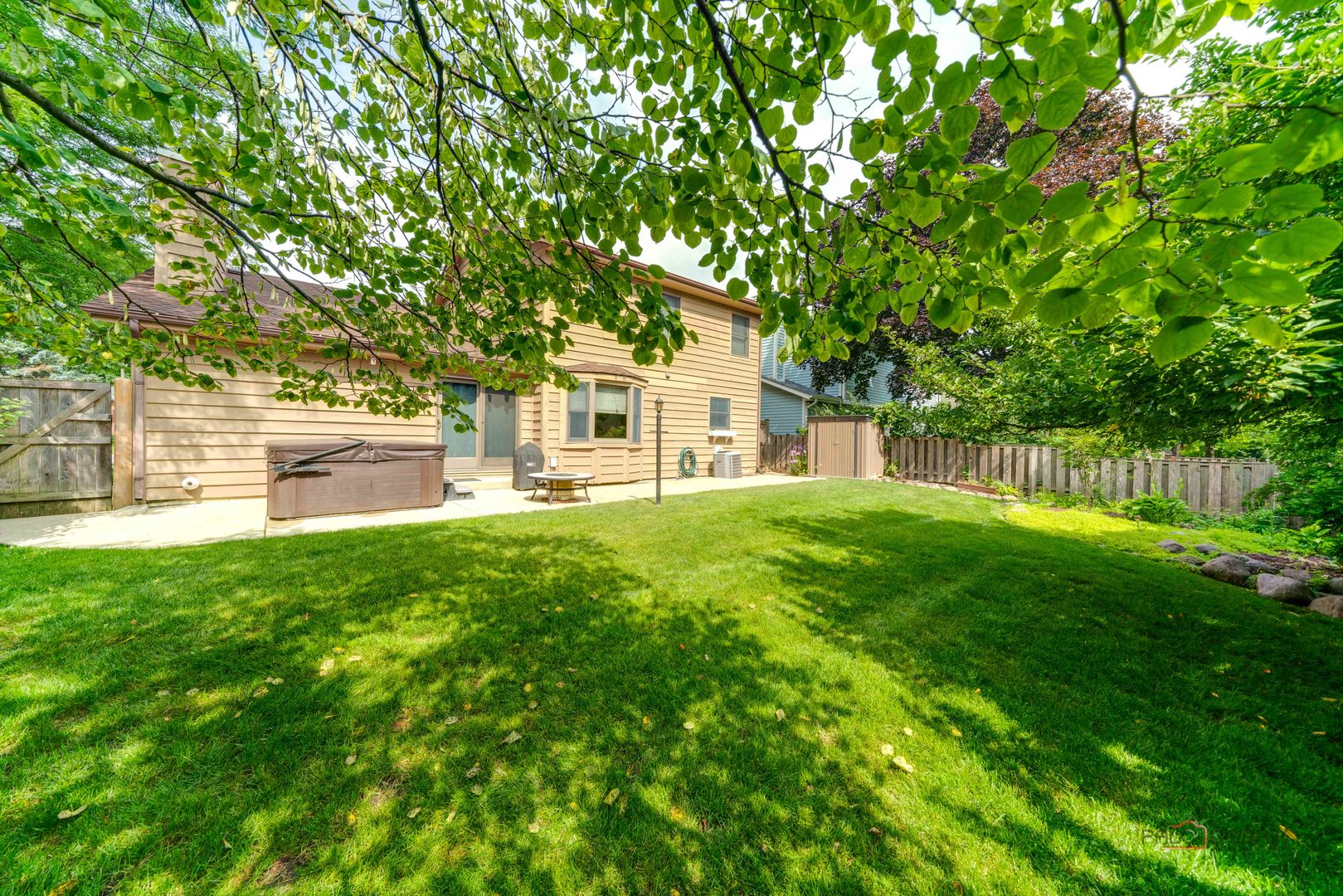 619 N California Avenue