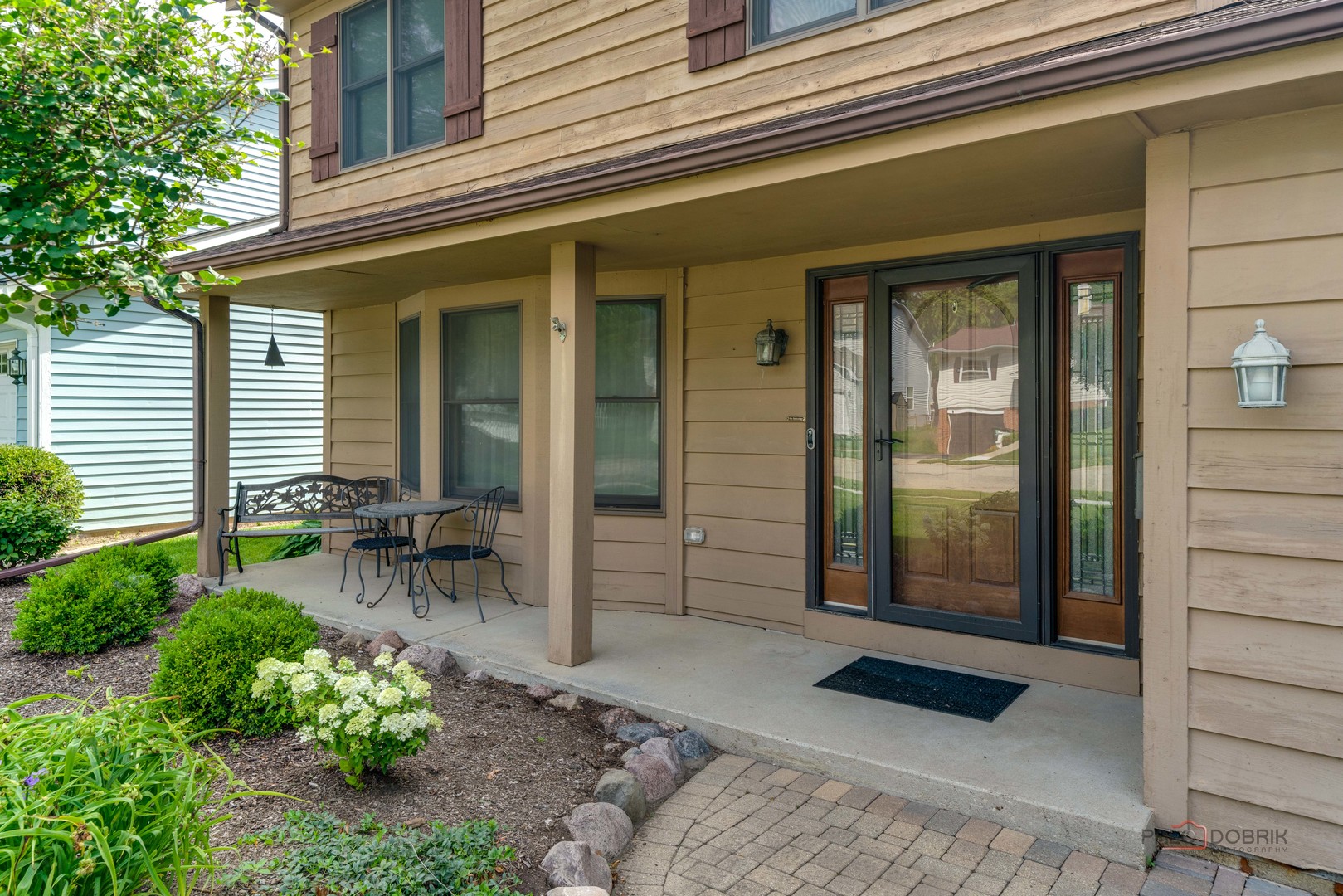 619 N California Avenue