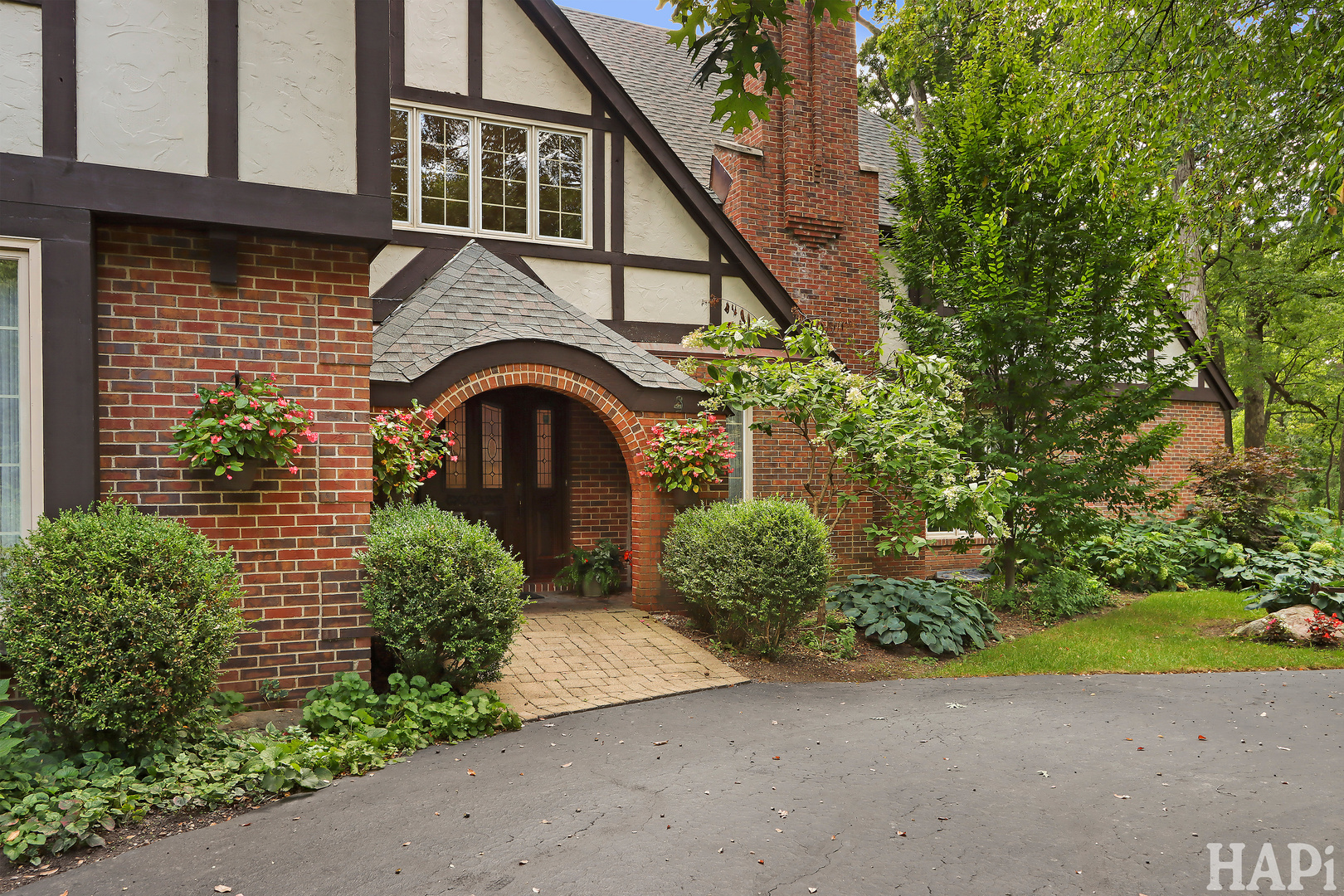 23785 W Barnswallow Lane