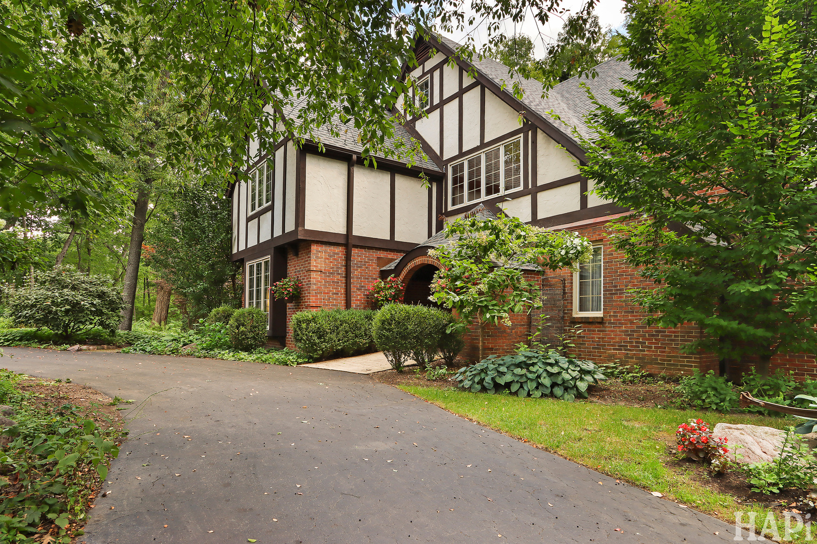 23785 W Barnswallow Lane