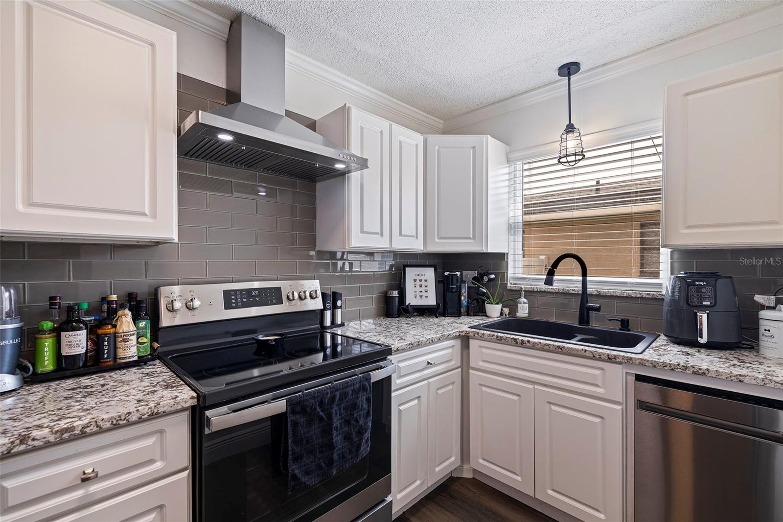 1864 NEW HAMPSHIRE AVE NE