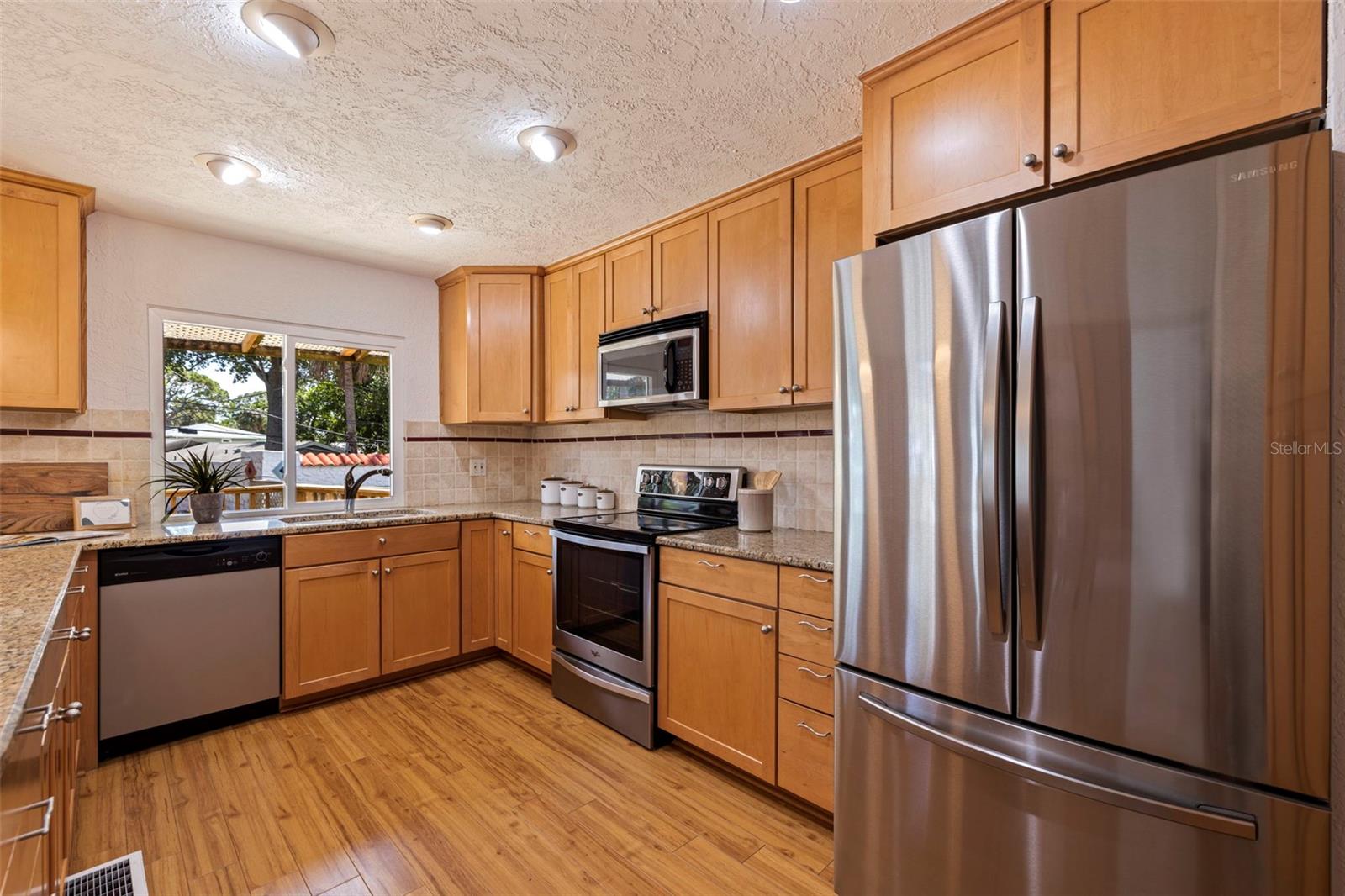 1870 NEBRASKA AVE NE