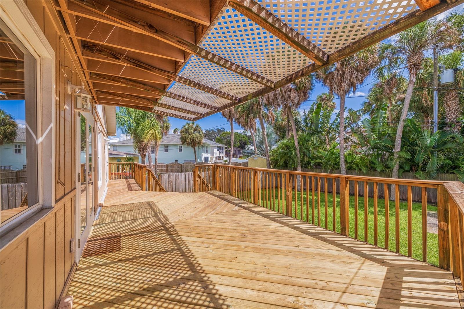 1870 NEBRASKA AVE NE