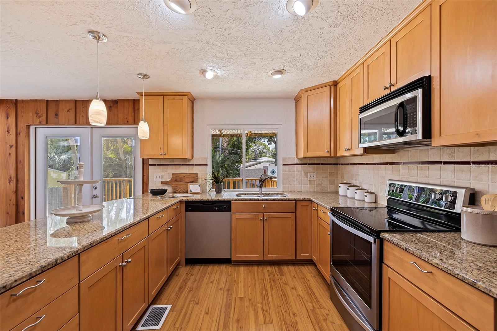 1870 NEBRASKA AVE NE