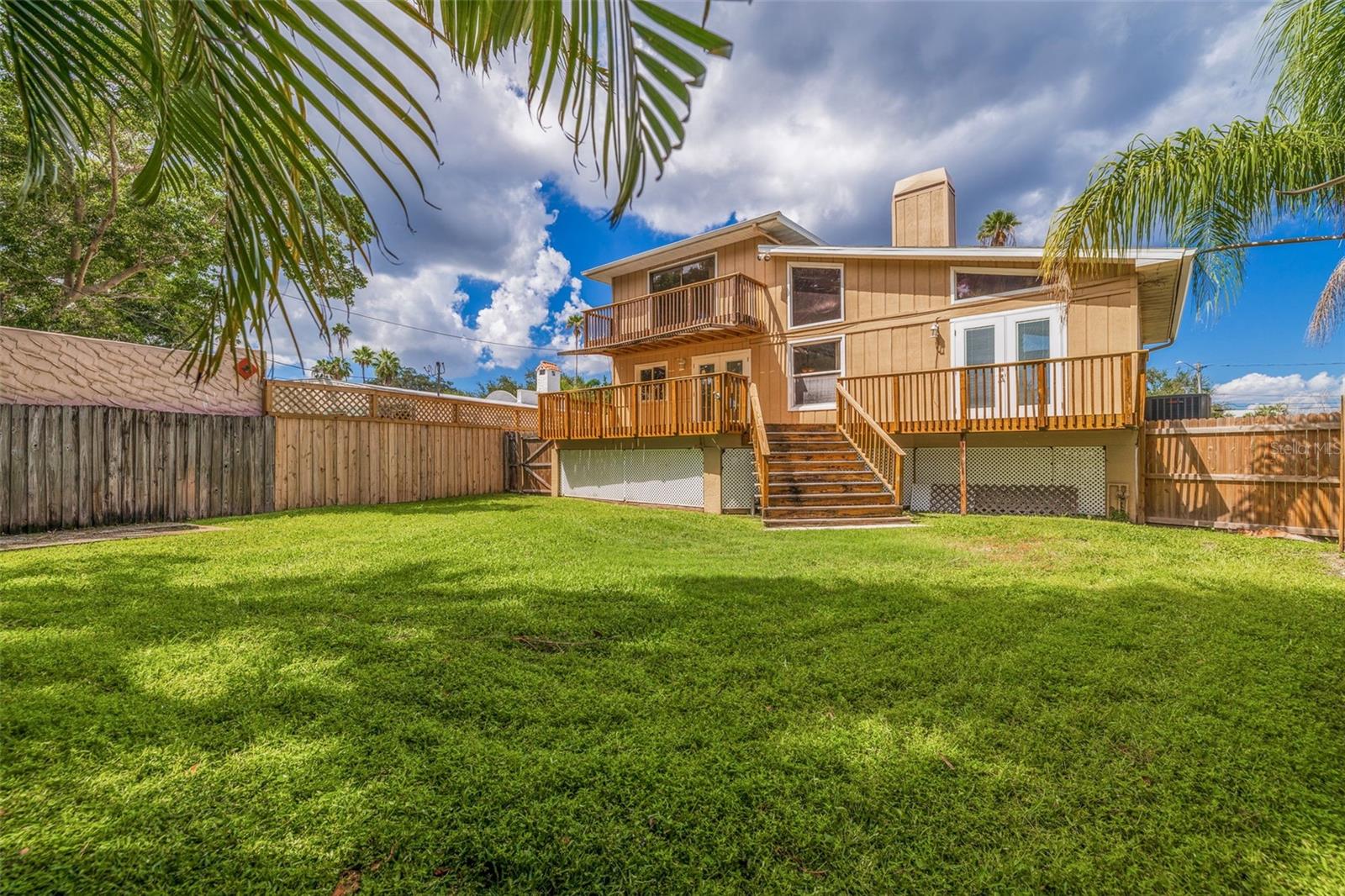 1870 NEBRASKA AVE NE