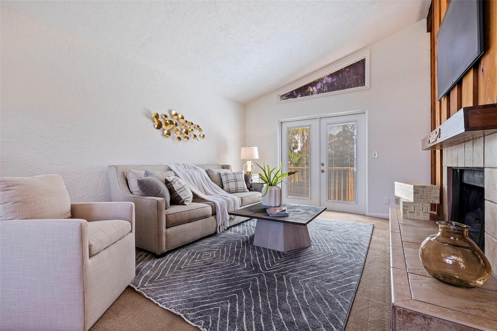 1870 NEBRASKA AVE NE