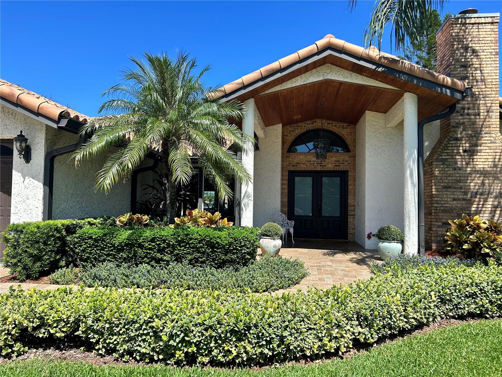 4751 COCONUT PALM CIR NE