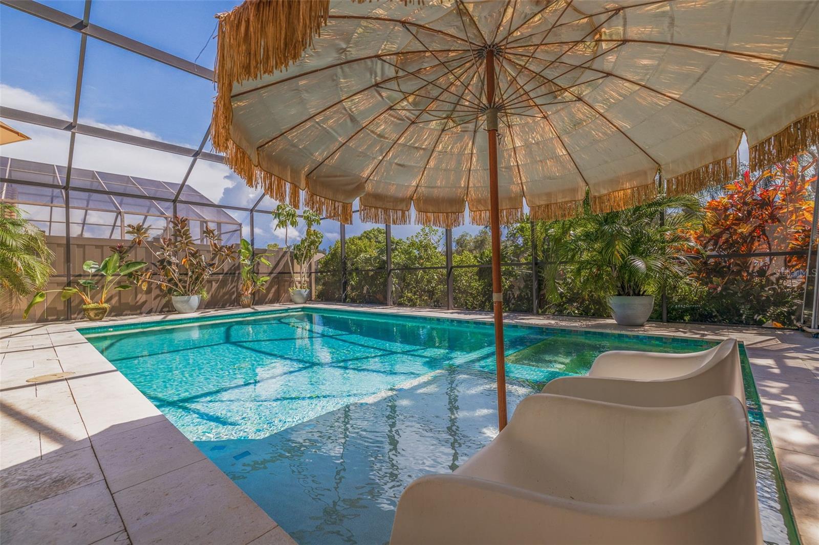 720 WHITE SAND DR NE