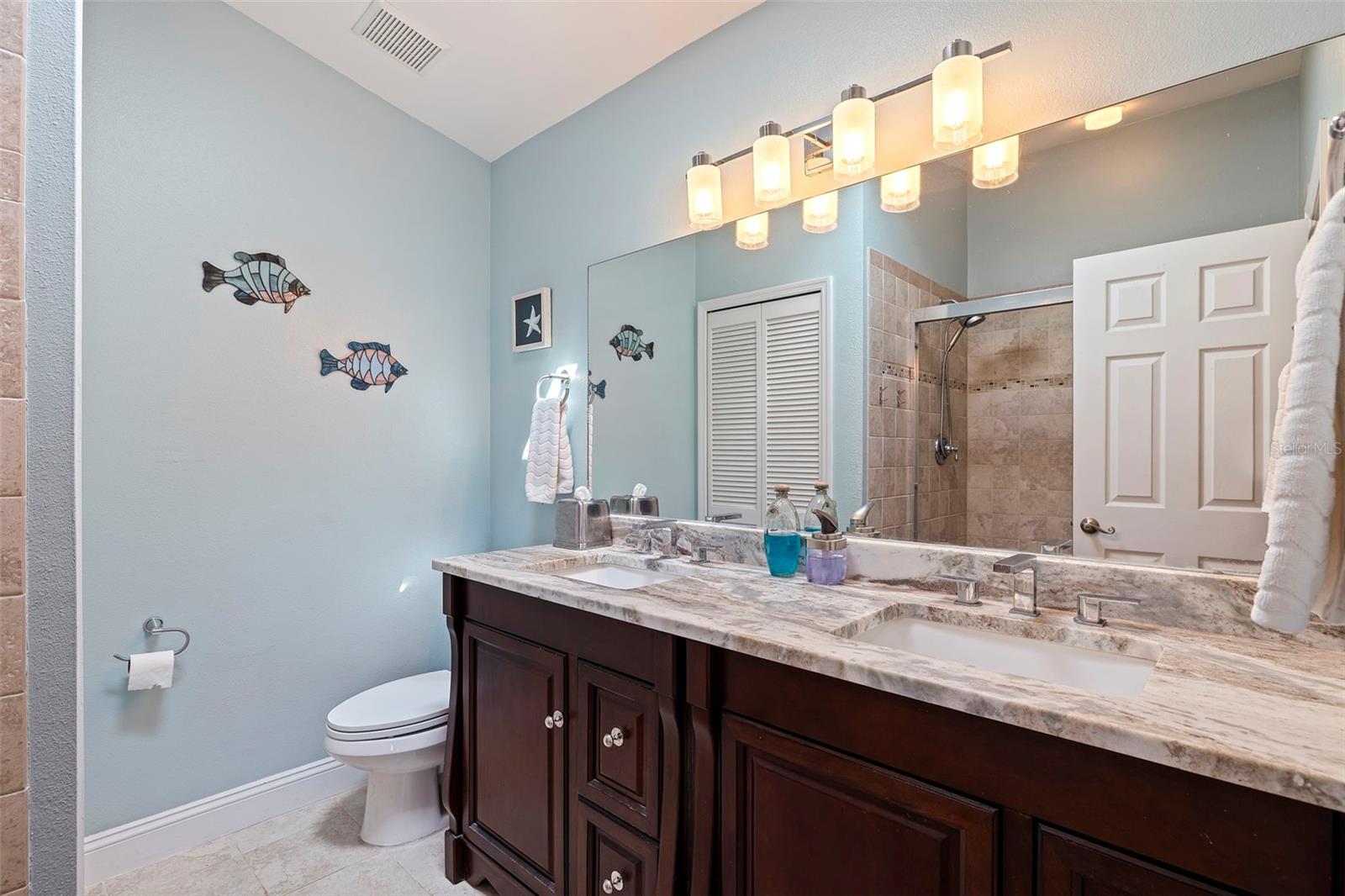 720 WHITE SAND DR NE