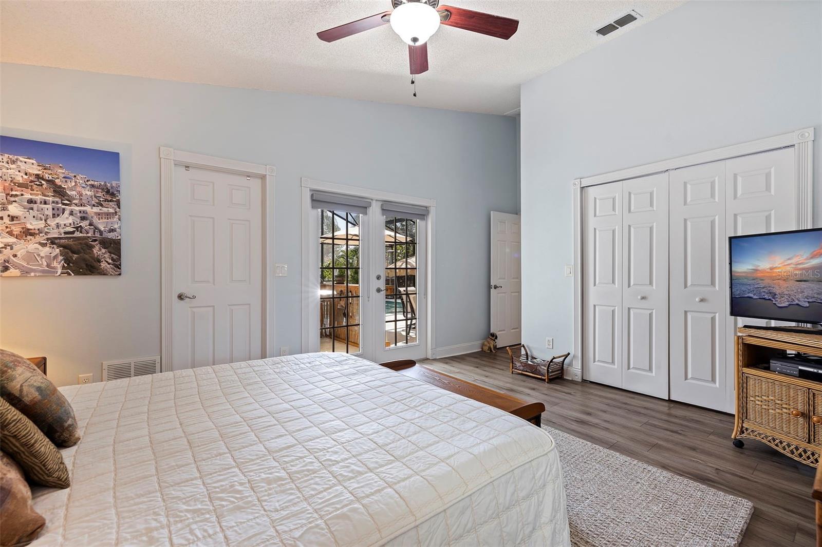 720 WHITE SAND DR NE