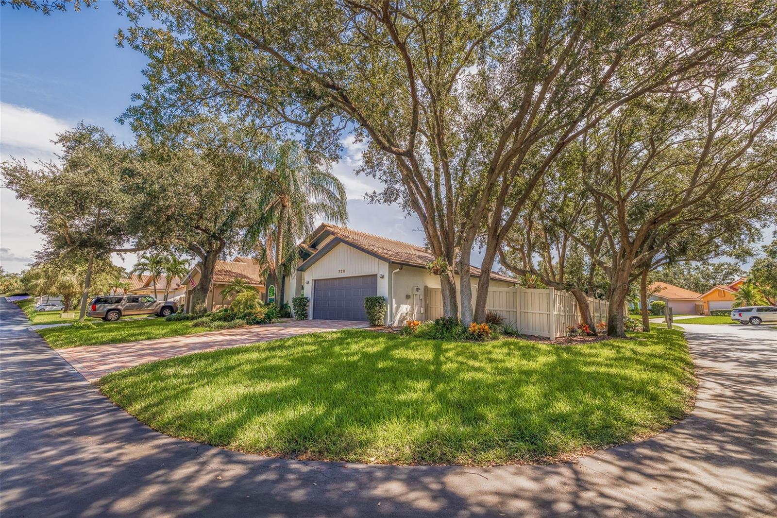 720 WHITE SAND DR NE