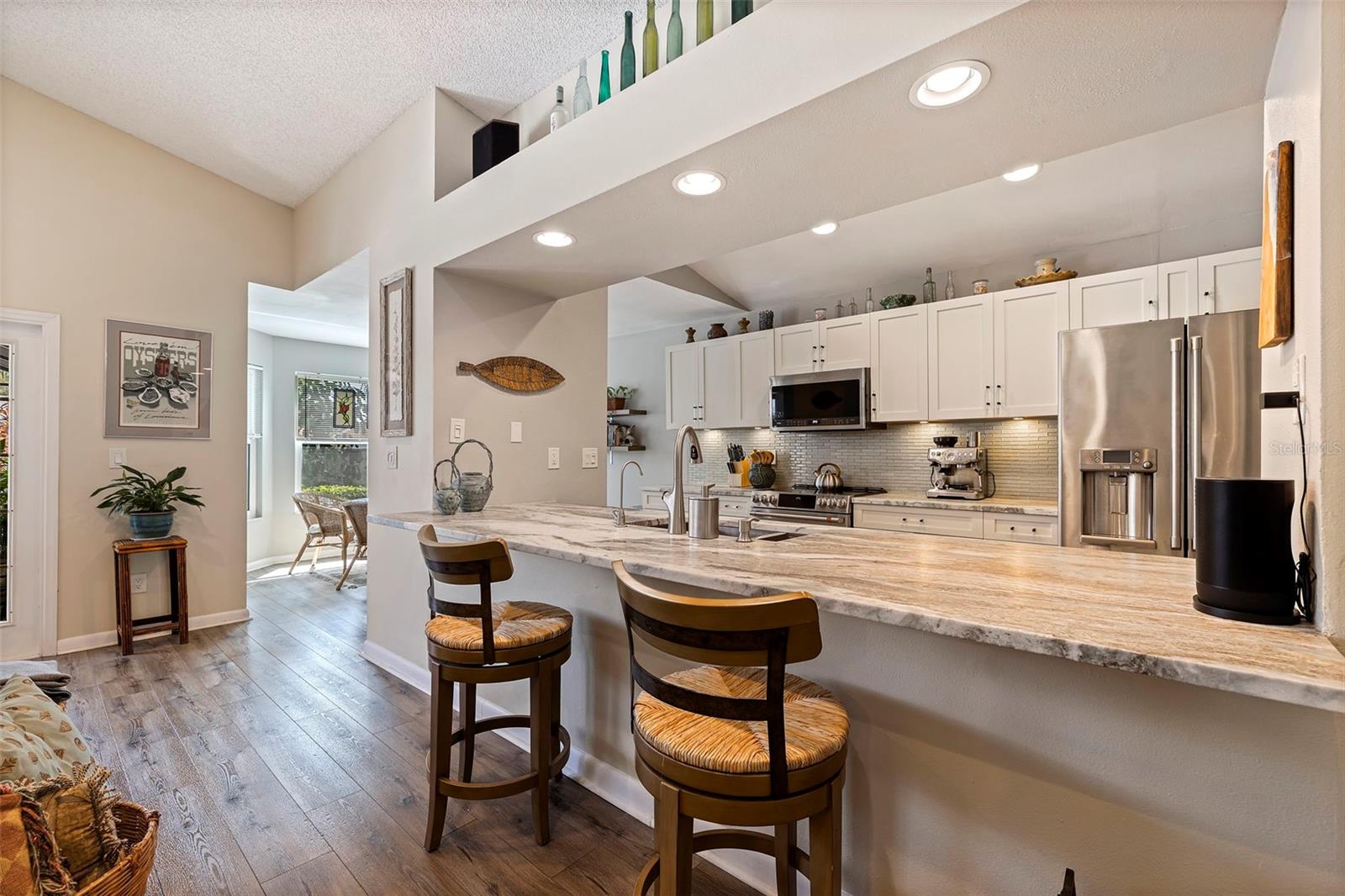 720 WHITE SAND DR NE