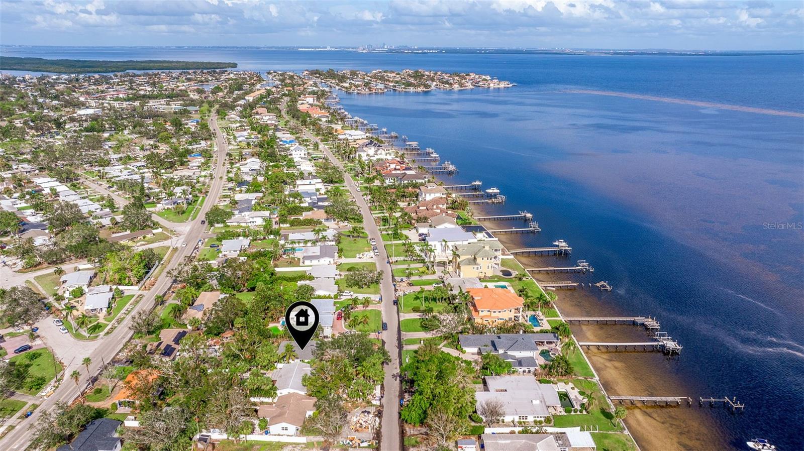 3700 BAYSHORE BLVD NE