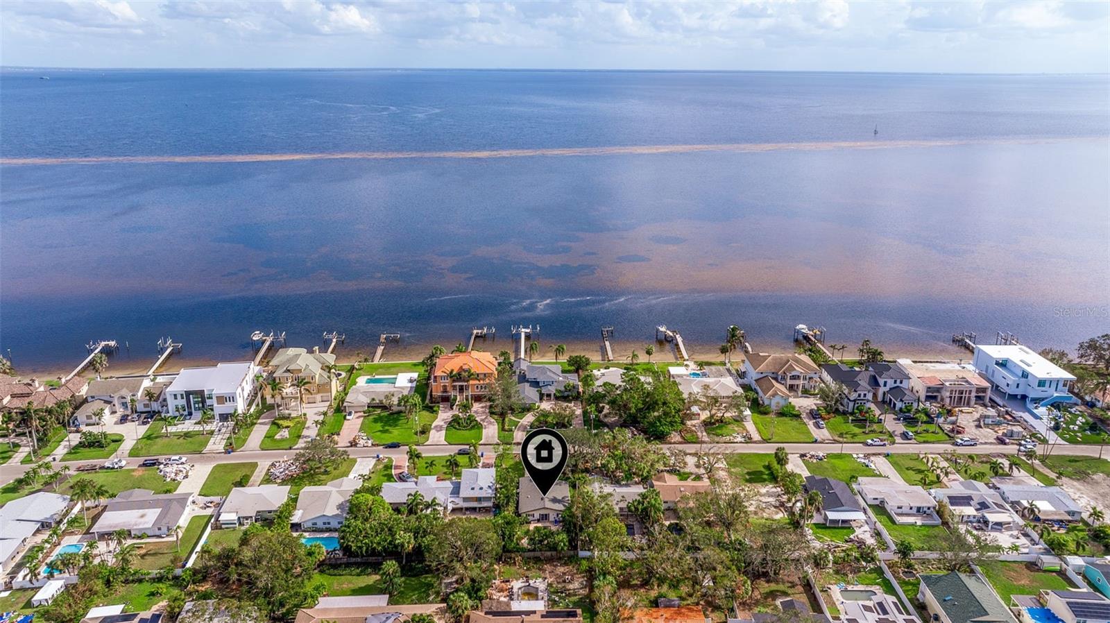 3700 BAYSHORE BLVD NE