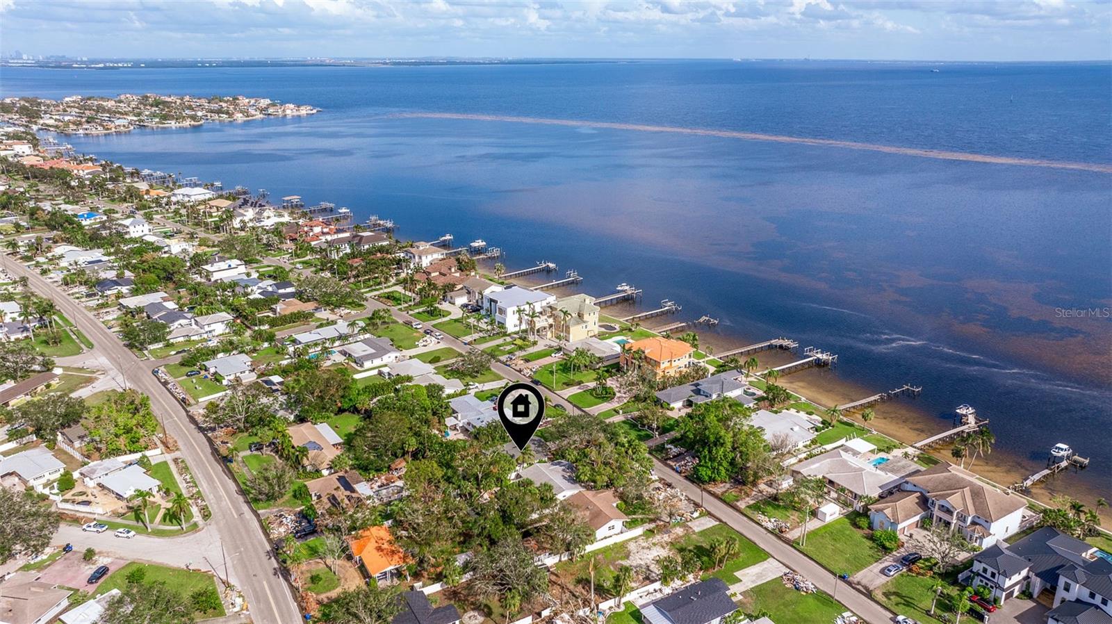 3700 BAYSHORE BLVD NE