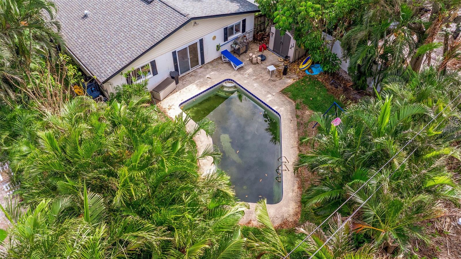 3700 BAYSHORE BLVD NE