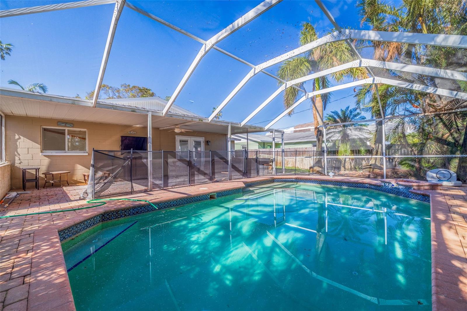 2026 BAYOU GRANDE BLVD NE