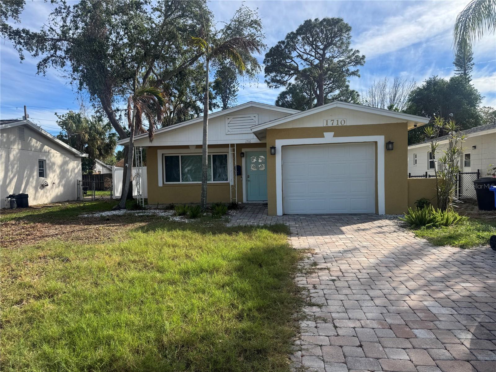 1710 SHORE ACRES BLVD NE