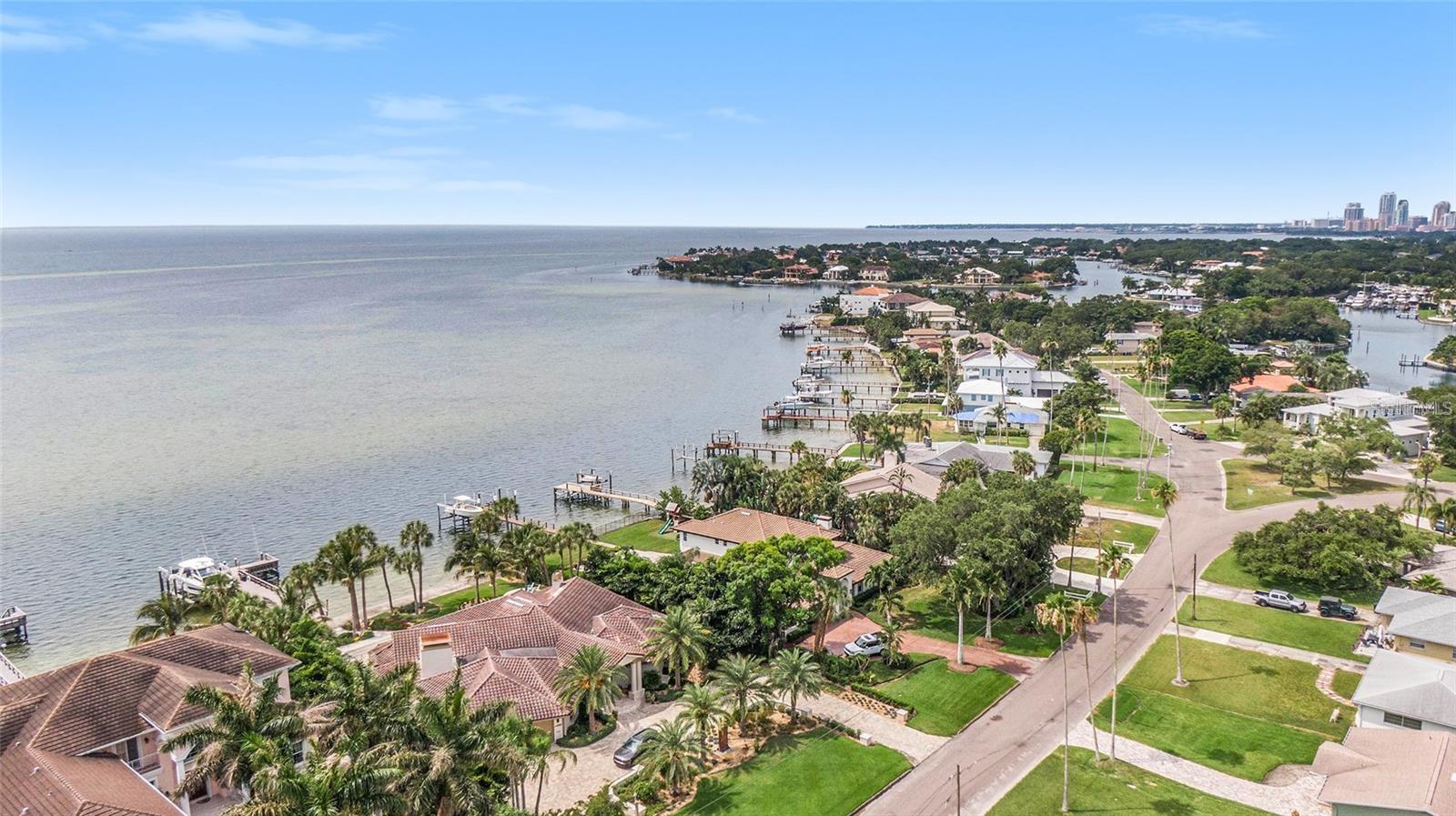 3518 BAYSHORE BLVD NE