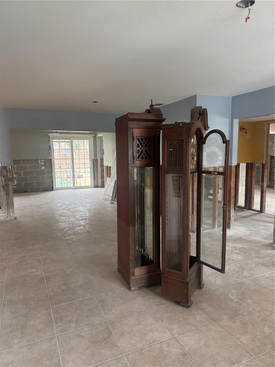 3518 BAYSHORE BLVD NE