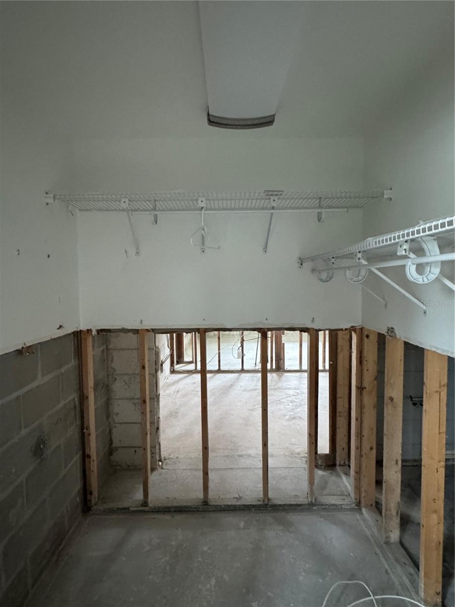 3518 BAYSHORE BLVD NE