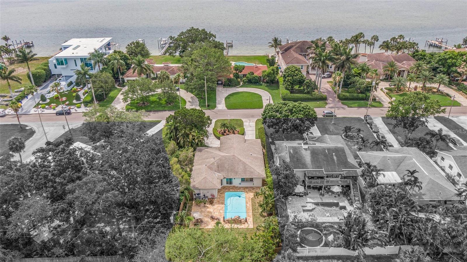 3518 BAYSHORE BLVD NE