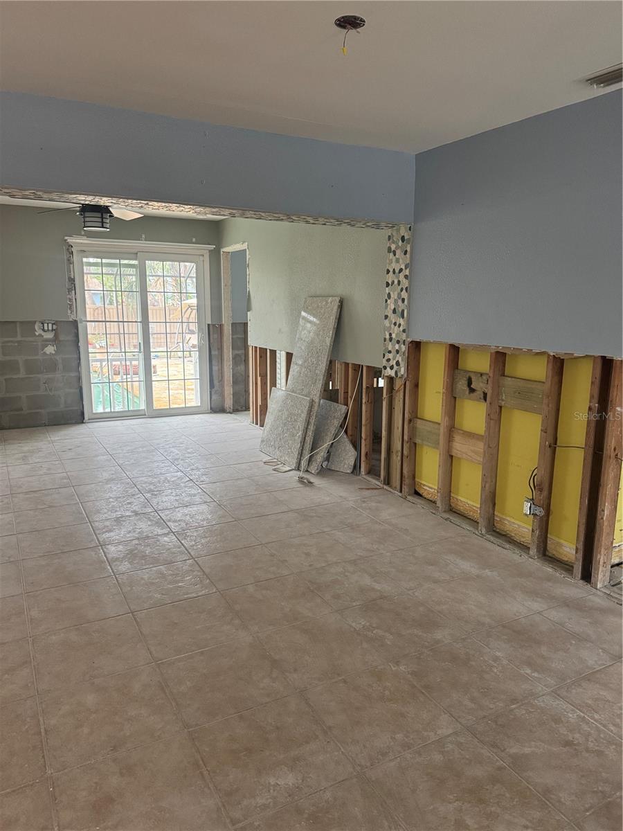 3518 BAYSHORE BLVD NE