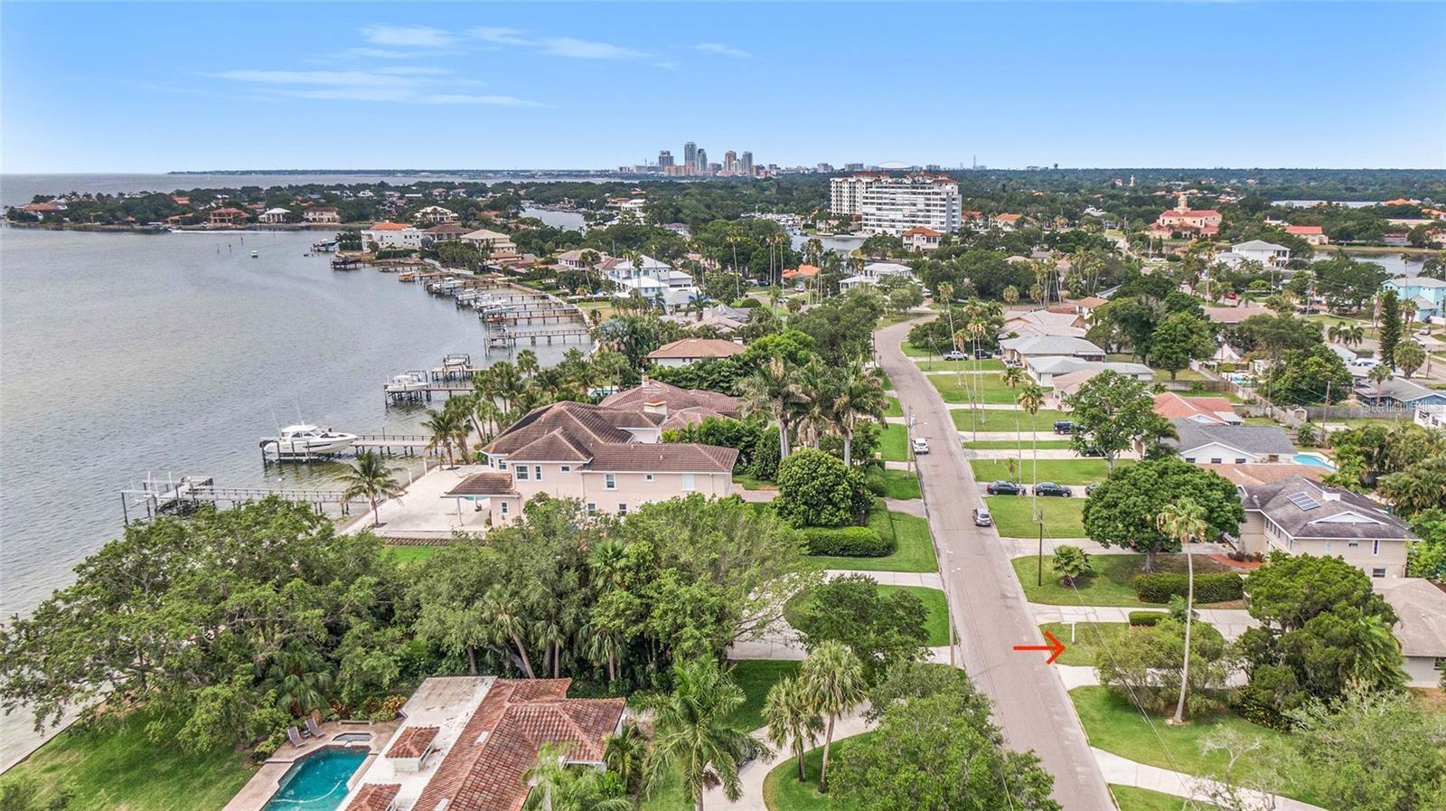 3518 BAYSHORE BLVD NE