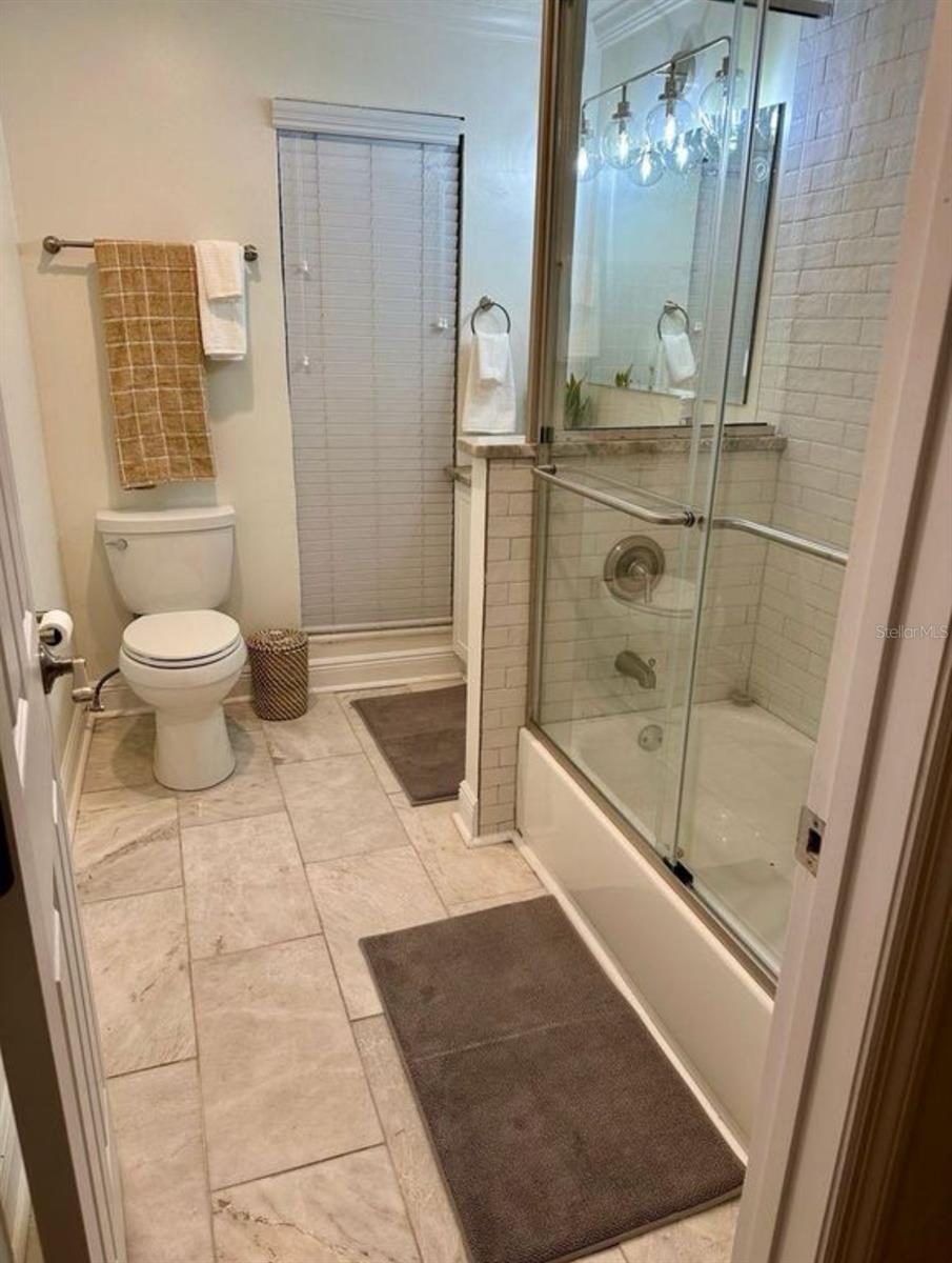 6018 BAYOU GRANDE BLVD NE