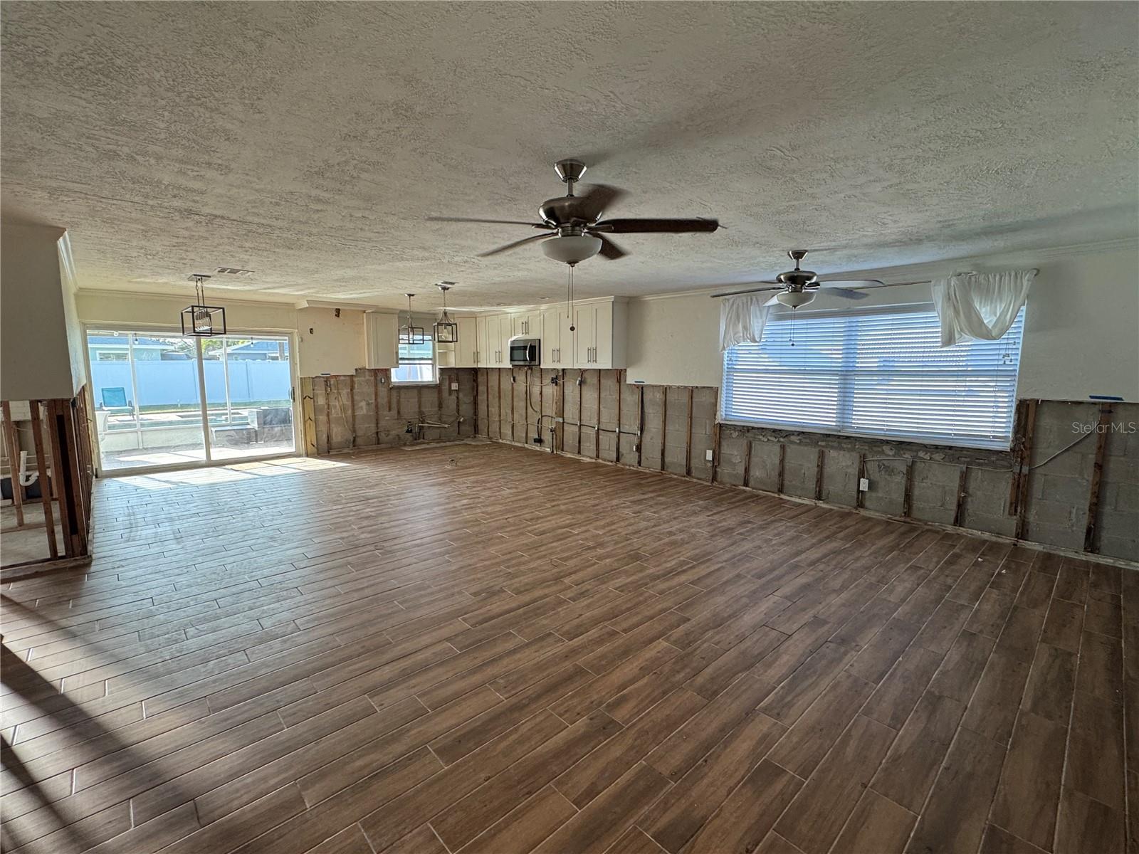 6018 BAYOU GRANDE BLVD NE