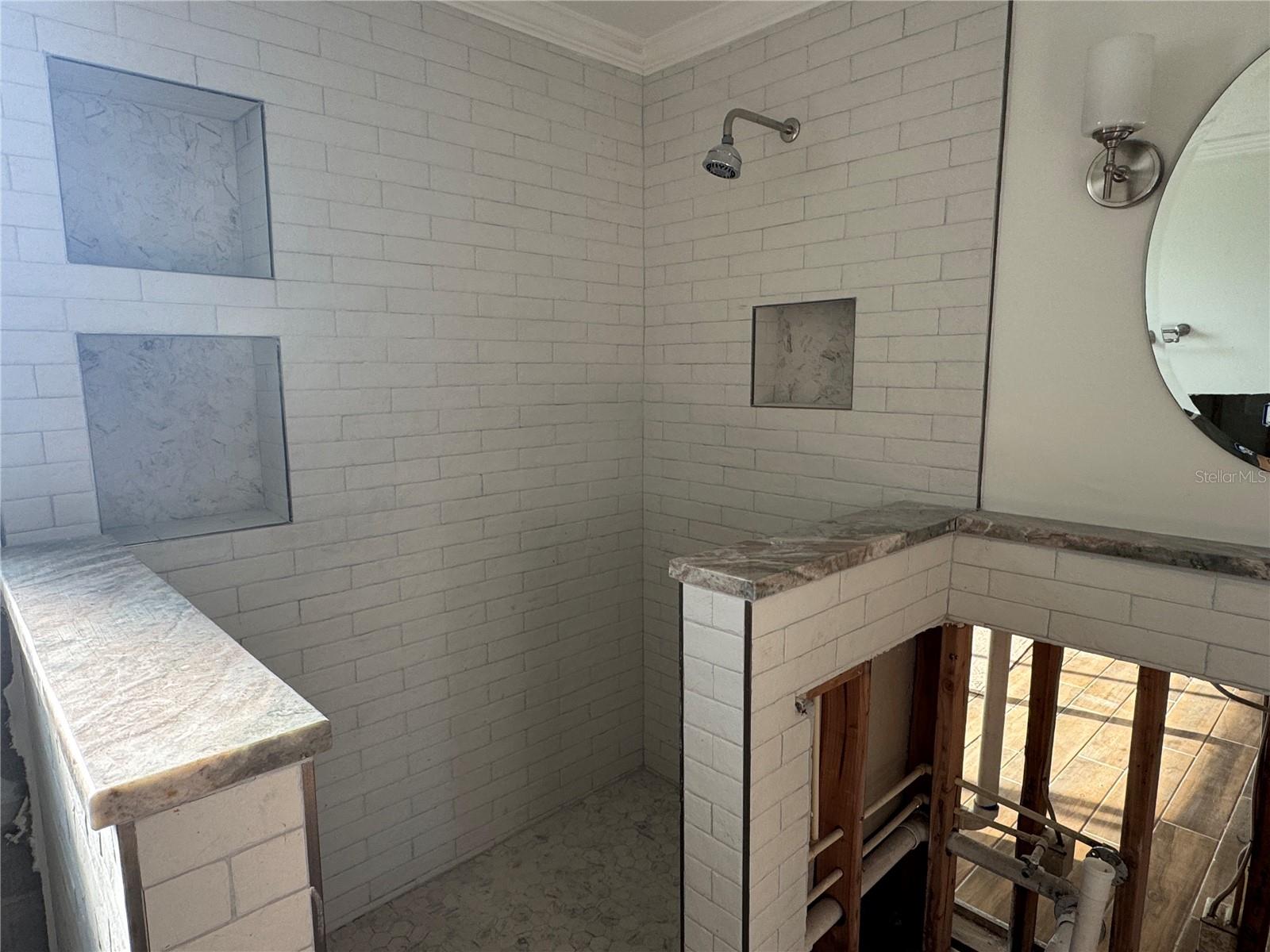 6018 BAYOU GRANDE BLVD NE