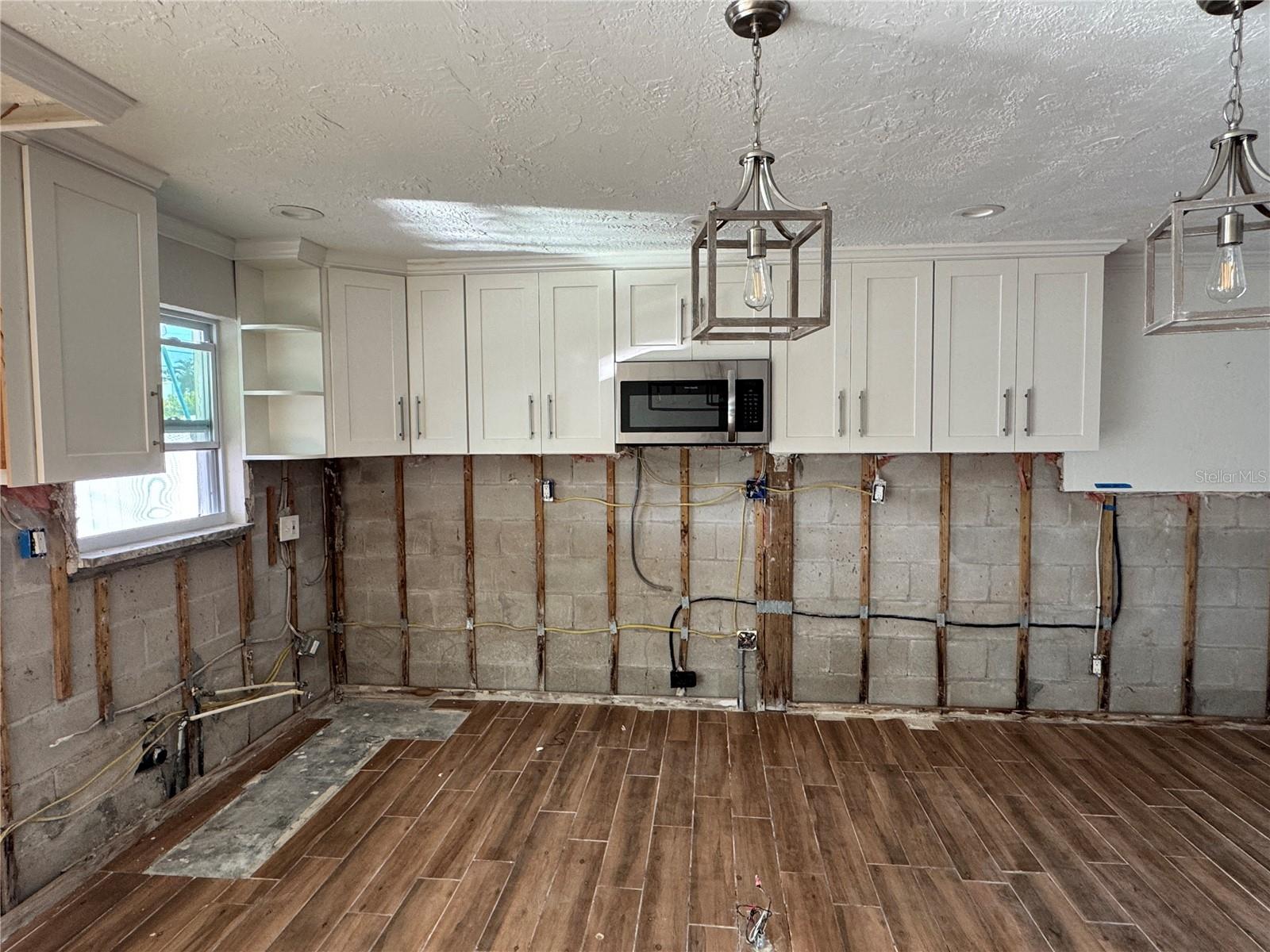 6018 BAYOU GRANDE BLVD NE