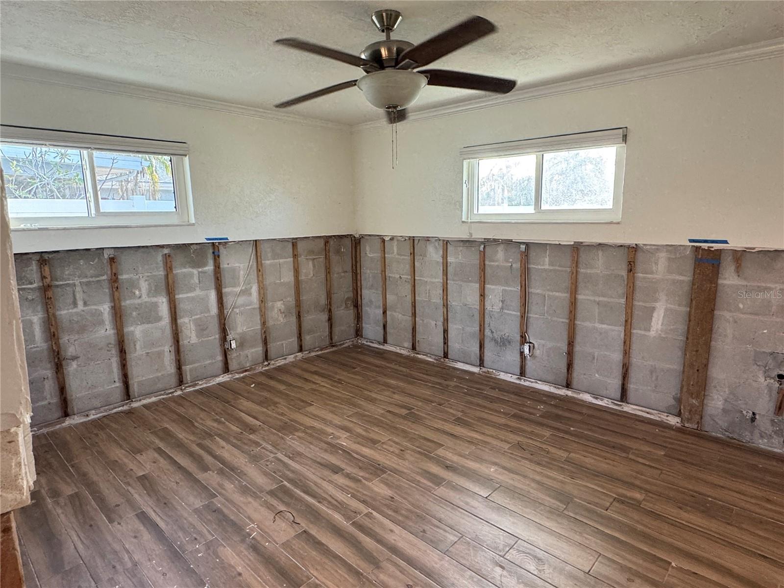 6018 BAYOU GRANDE BLVD NE